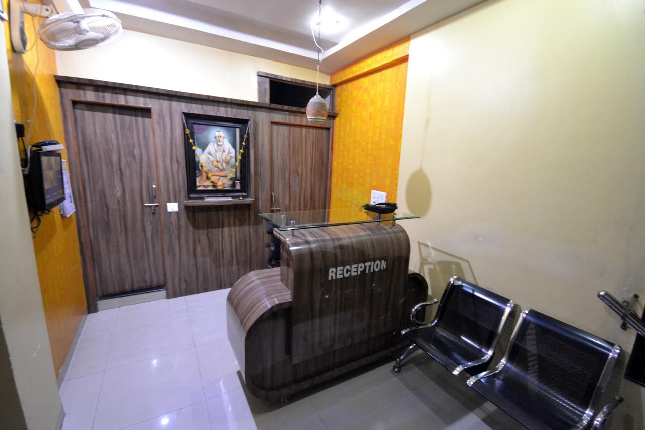 Hotel Madhava Shirdi Esterno foto